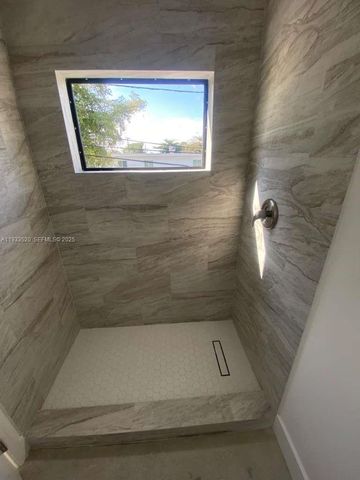 6233 NW 20th Ave B, Miami, FL 33147