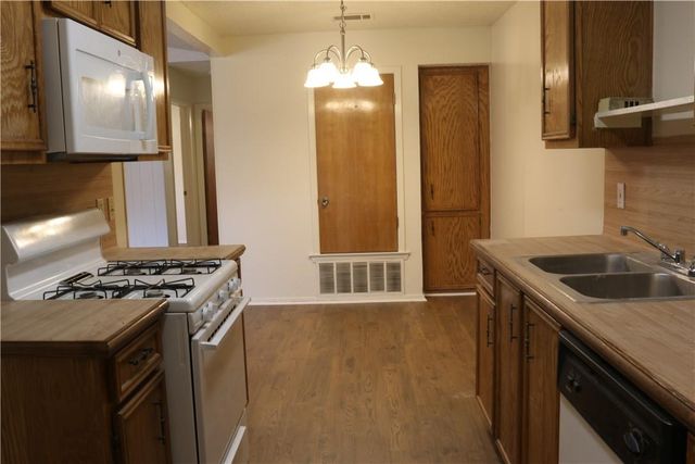 803 Kimberly ST A, Georgetown, TX 78628