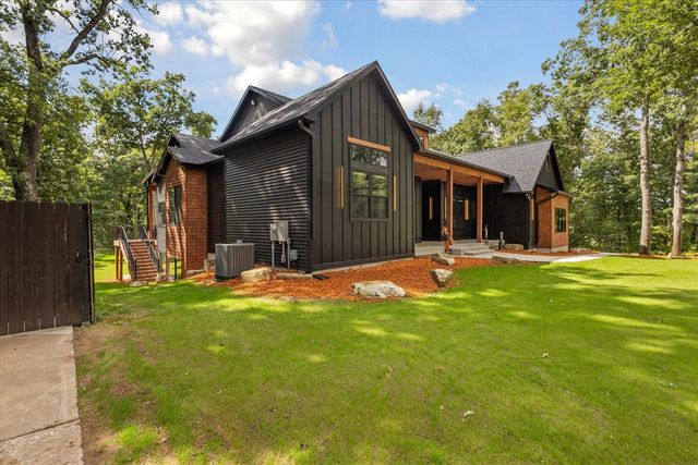 23861 Almy Road, Howard City, MI 49329