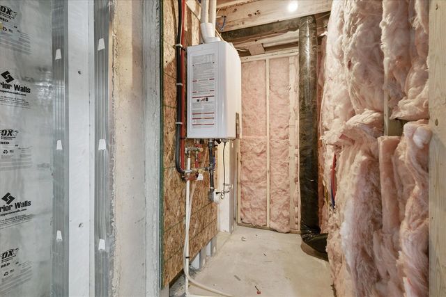 23861 Almy Road, Howard City, MI 49329