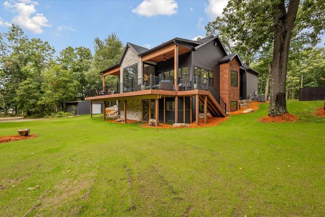 23861 Almy Road, Howard City, MI 49329