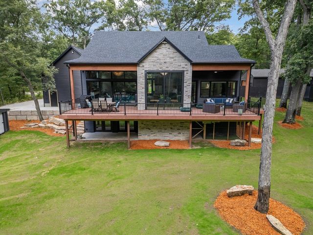 23861 Almy Road, Howard City, MI 49329