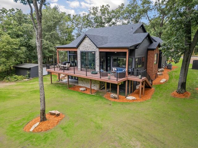 23861 Almy Road, Howard City, MI 49329