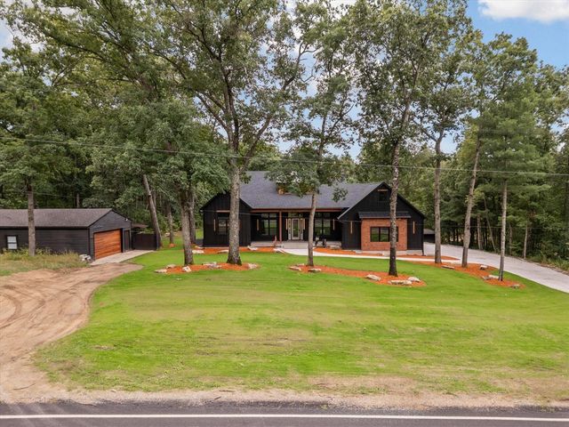 23861 Almy Road, Howard City, MI 49329