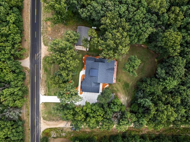 23861 Almy Road, Howard City, MI 49329