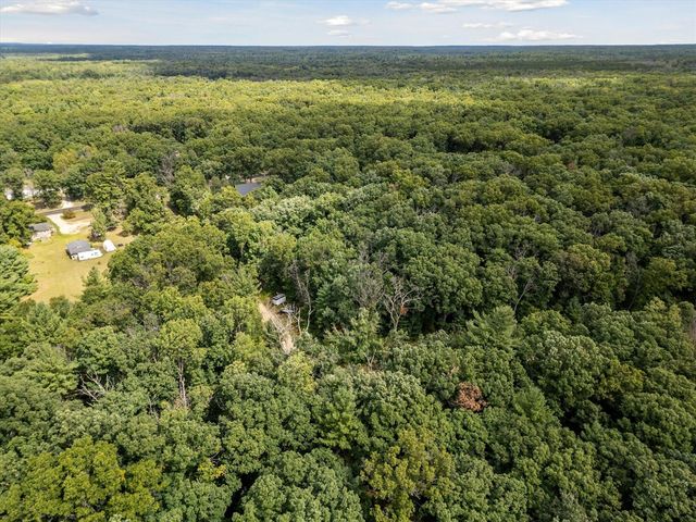 23861 Almy Road, Howard City, MI 49329