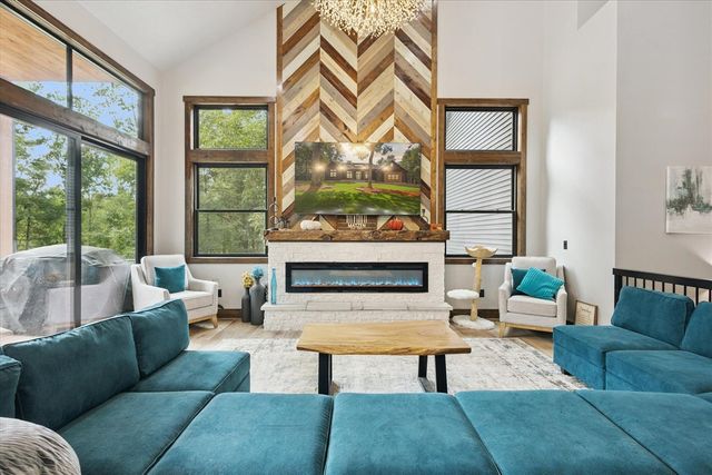 23861 Almy Road, Howard City, MI 49329