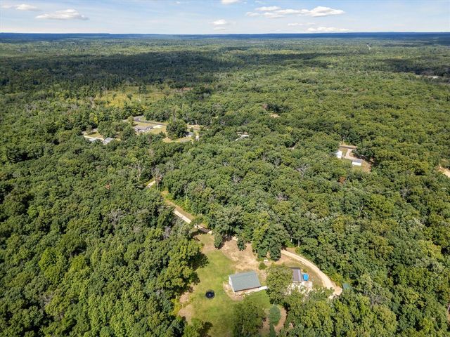 23861 Almy Road, Howard City, MI 49329