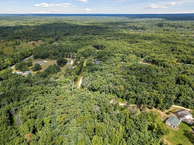 23861 Almy Road, Howard City, MI 49329