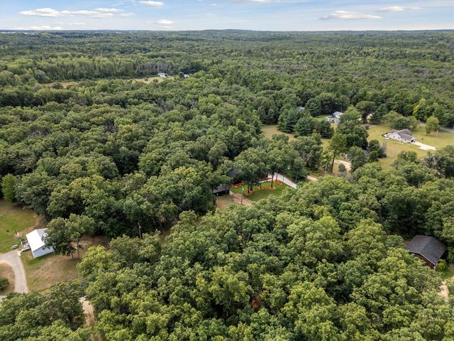 23861 Almy Road, Howard City, MI 49329