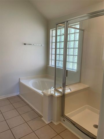 18 Teak Mill Place, The Woodlands, TX 77382