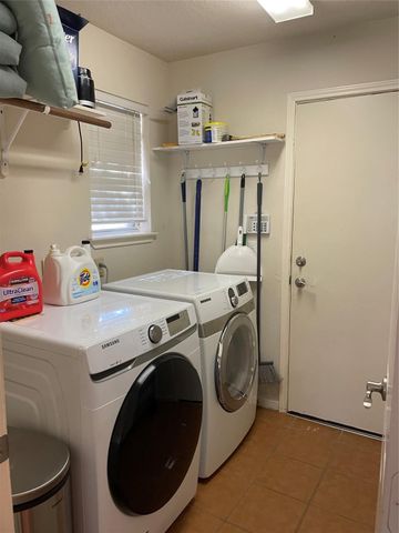 18 Teak Mill Place, The Woodlands, TX 77382