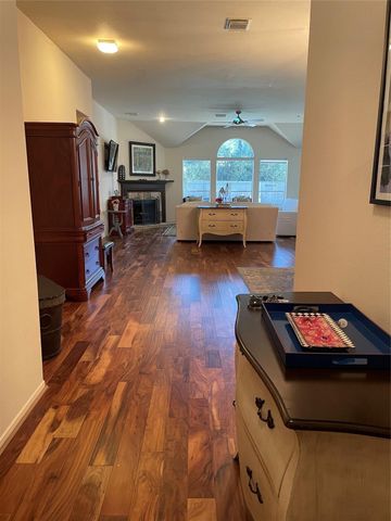 18 Teak Mill Place, The Woodlands, TX 77382