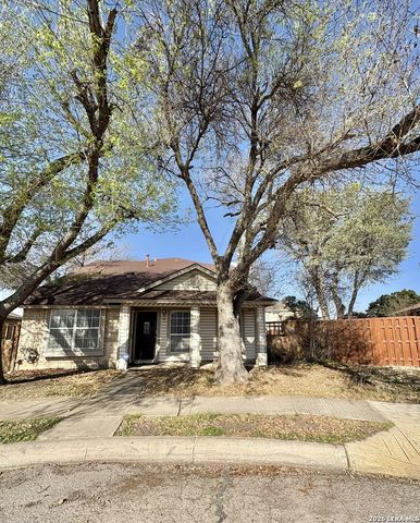 616 fern meadow, Universal City, TX 78148