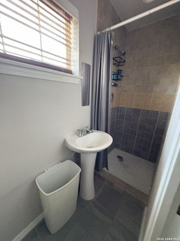 616 fern meadow, Universal City, TX 78148