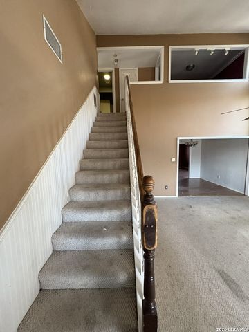 616 fern meadow, Universal City, TX 78148