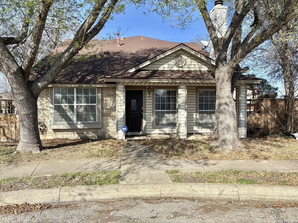 616 fern meadow, Universal City, TX 78148