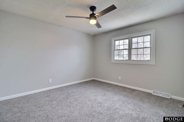 1620 E 2nd Street, Fremont, NE 68025