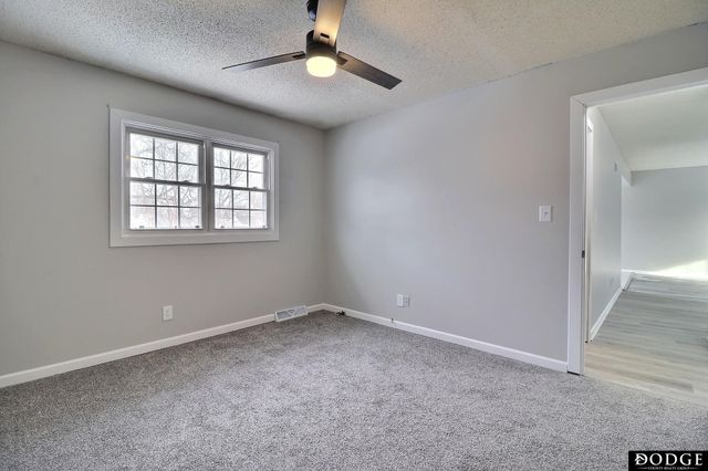 1620 E 2nd Street, Fremont, NE 68025