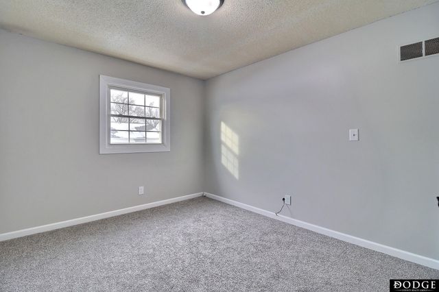 1620 E 2nd Street, Fremont, NE 68025