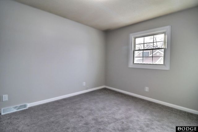 1620 E 2nd Street, Fremont, NE 68025