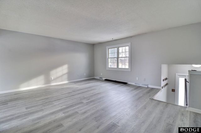 1620 E 2nd Street, Fremont, NE 68025