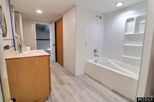 1620 E 2nd Street, Fremont, NE 68025