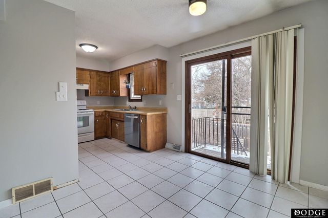 1620 E 2nd Street, Fremont, NE 68025