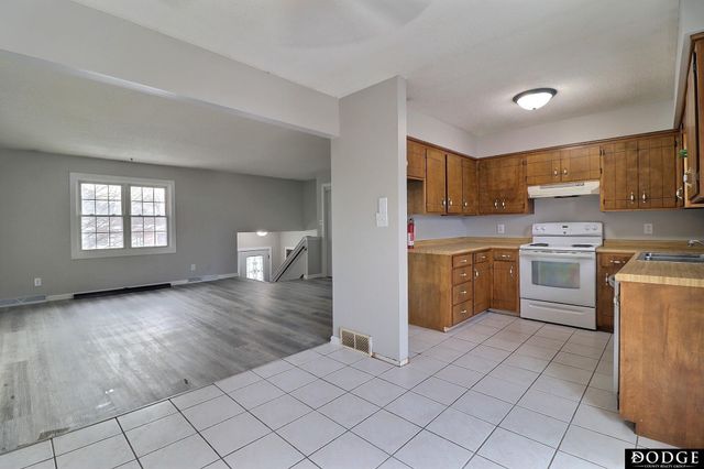 1620 E 2nd Street, Fremont, NE 68025