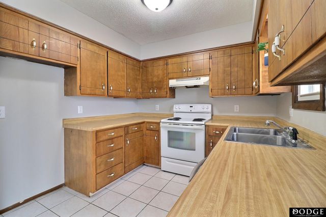 1620 E 2nd Street, Fremont, NE 68025