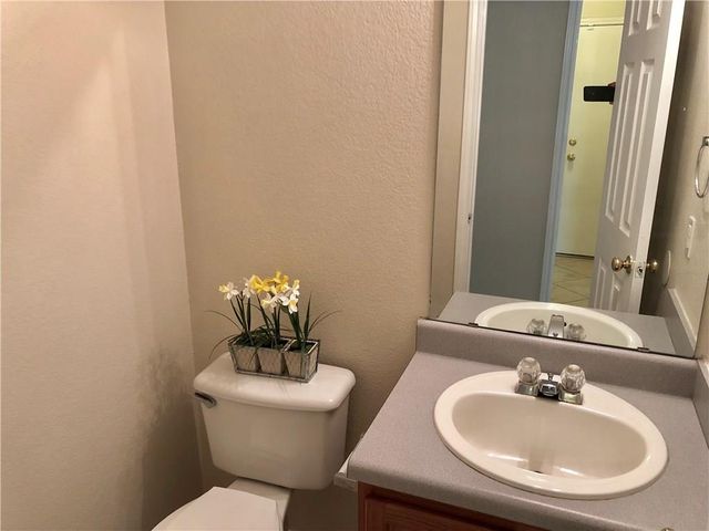 121 Ansleys WAY, Kyle, TX 78640