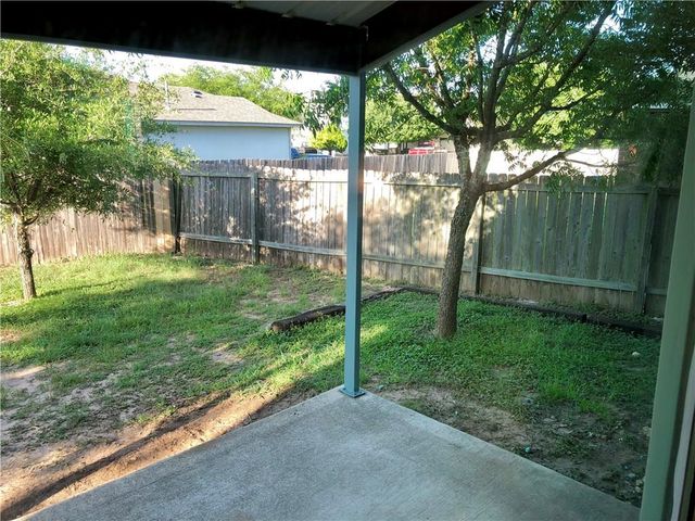 121 Ansleys WAY, Kyle, TX 78640