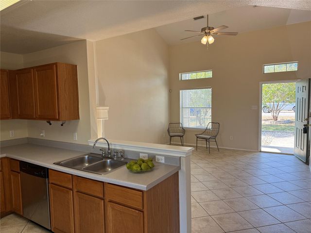 121 Ansleys WAY, Kyle, TX 78640