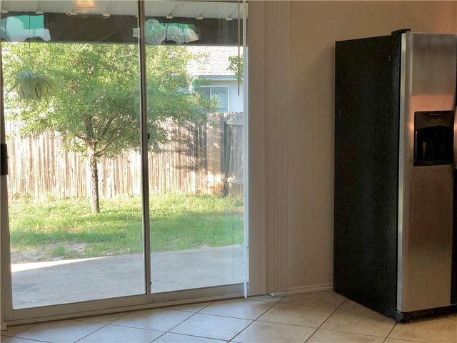 121 Ansleys WAY, Kyle, TX 78640