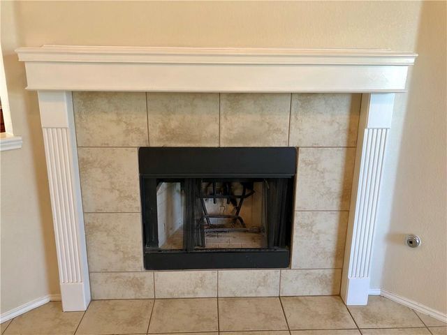 121 Ansleys WAY, Kyle, TX 78640