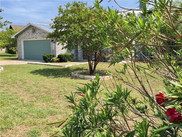 121 Ansleys WAY, Kyle, TX 78640