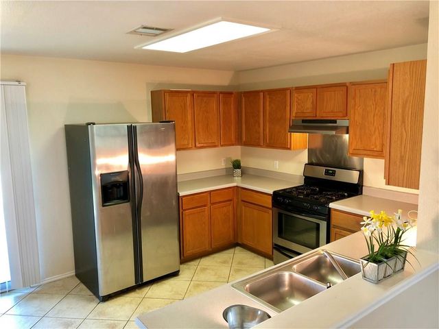 121 Ansleys WAY, Kyle, TX 78640