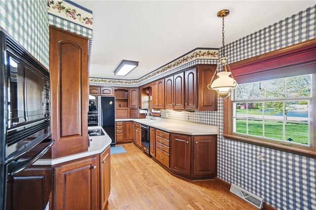 1186 Tralee Trail, Beavercreek, OH 45430