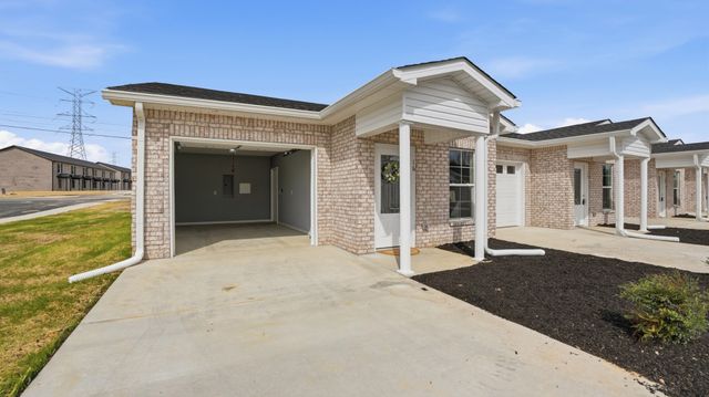 741 Kings Ln Apt D19, Tullahoma, TN 37388