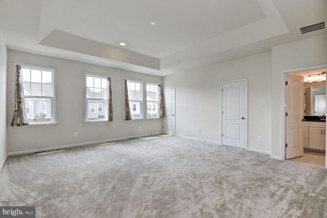 42524 BENFOLD SQ, Brambleton, VA 20148