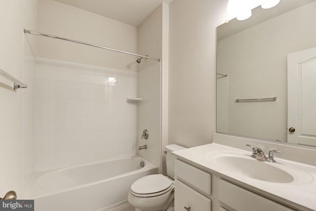 42524 BENFOLD SQ, Brambleton, VA 20148