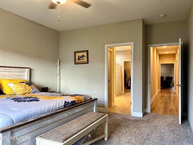 109 E Elderberry St, Oak Ridge, TN 37830