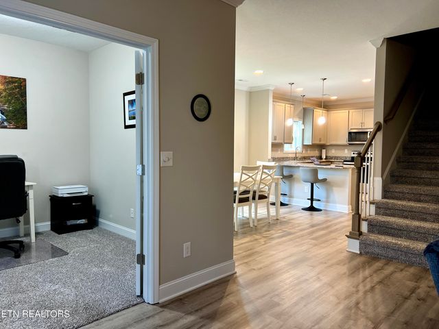 109 E Elderberry St, Oak Ridge, TN 37830