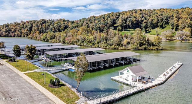 109 E Elderberry St, Oak Ridge, TN 37830