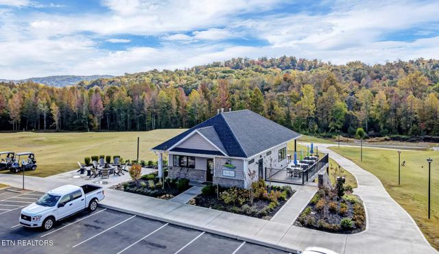 109 E Elderberry St, Oak Ridge, TN 37830