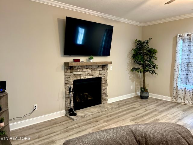 109 E Elderberry St, Oak Ridge, TN 37830