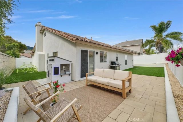 175 Paperbirch Circle, Corona, CA 92881