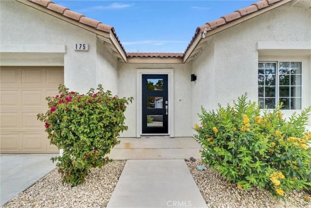 175 Paperbirch Circle, Corona, CA 92881