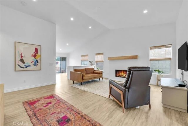 175 Paperbirch Circle, Corona, CA 92881