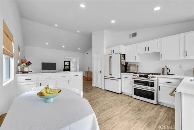 175 Paperbirch Circle, Corona, CA 92881